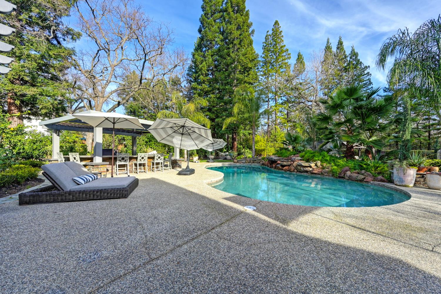 8060 Shelborne Drive