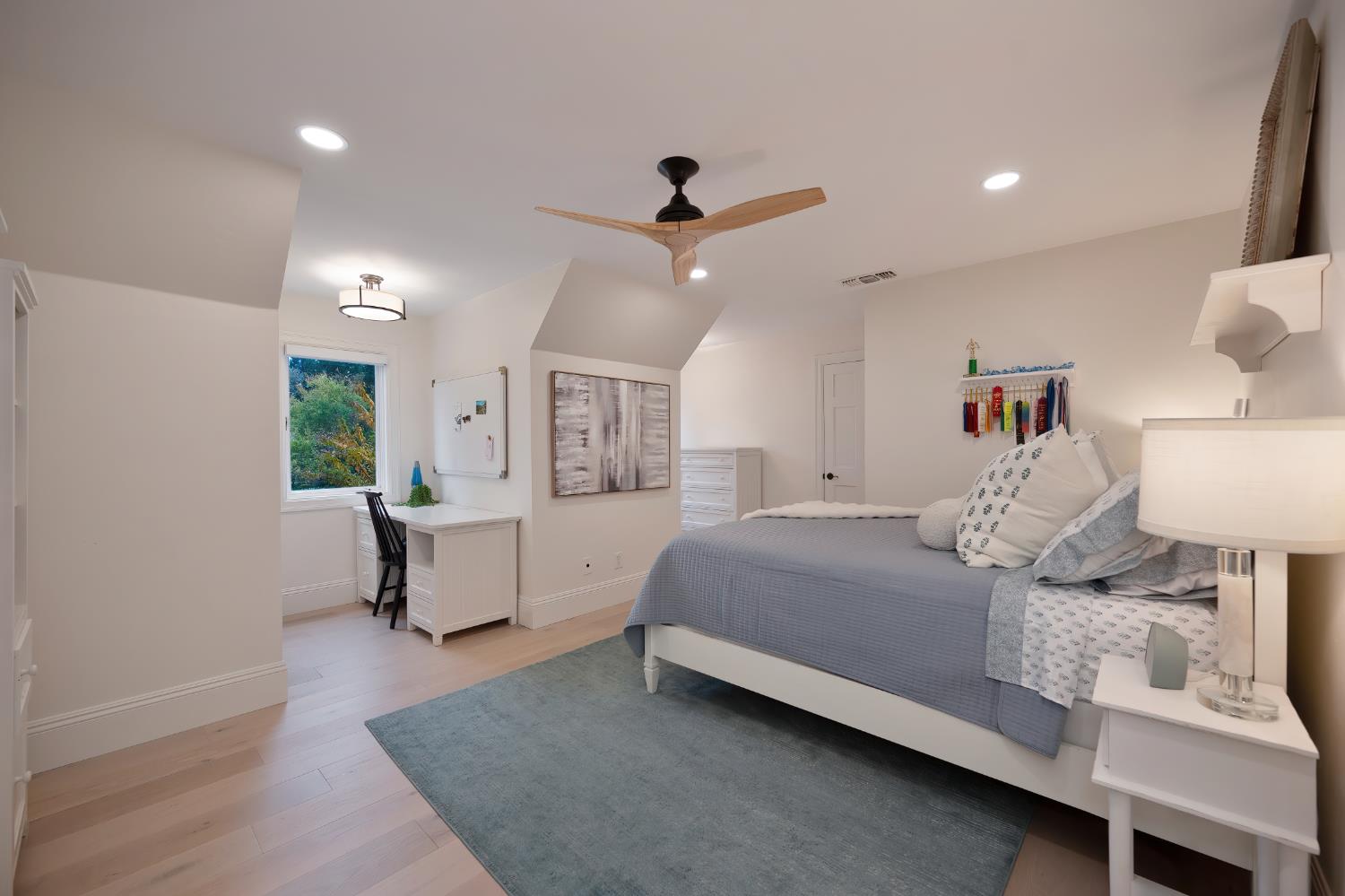 8060 Shelborne Drive