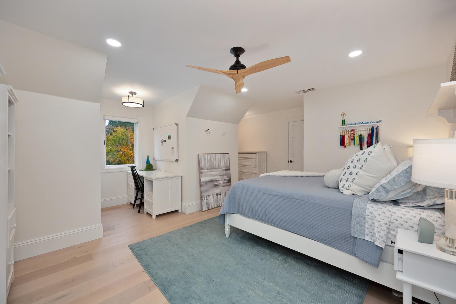 8060 Shelborne Drive