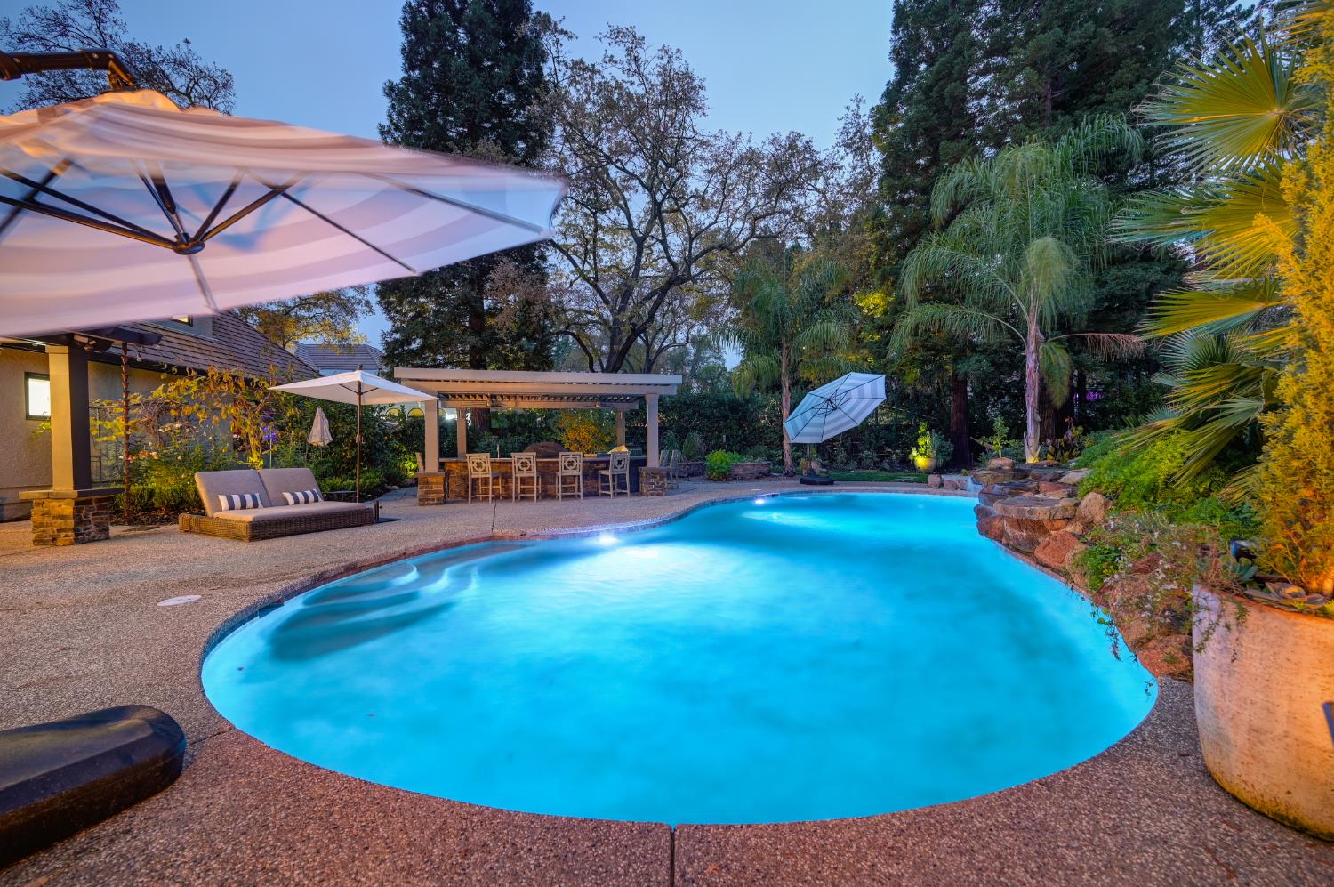 8060 Shelborne Drive