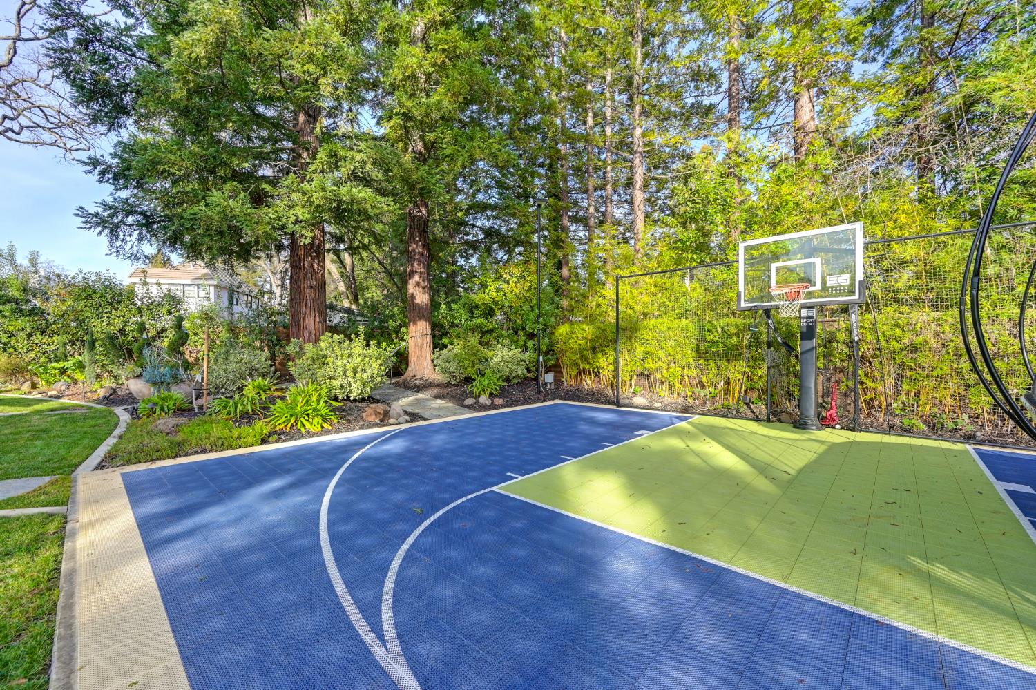 8060 Shelborne Drive