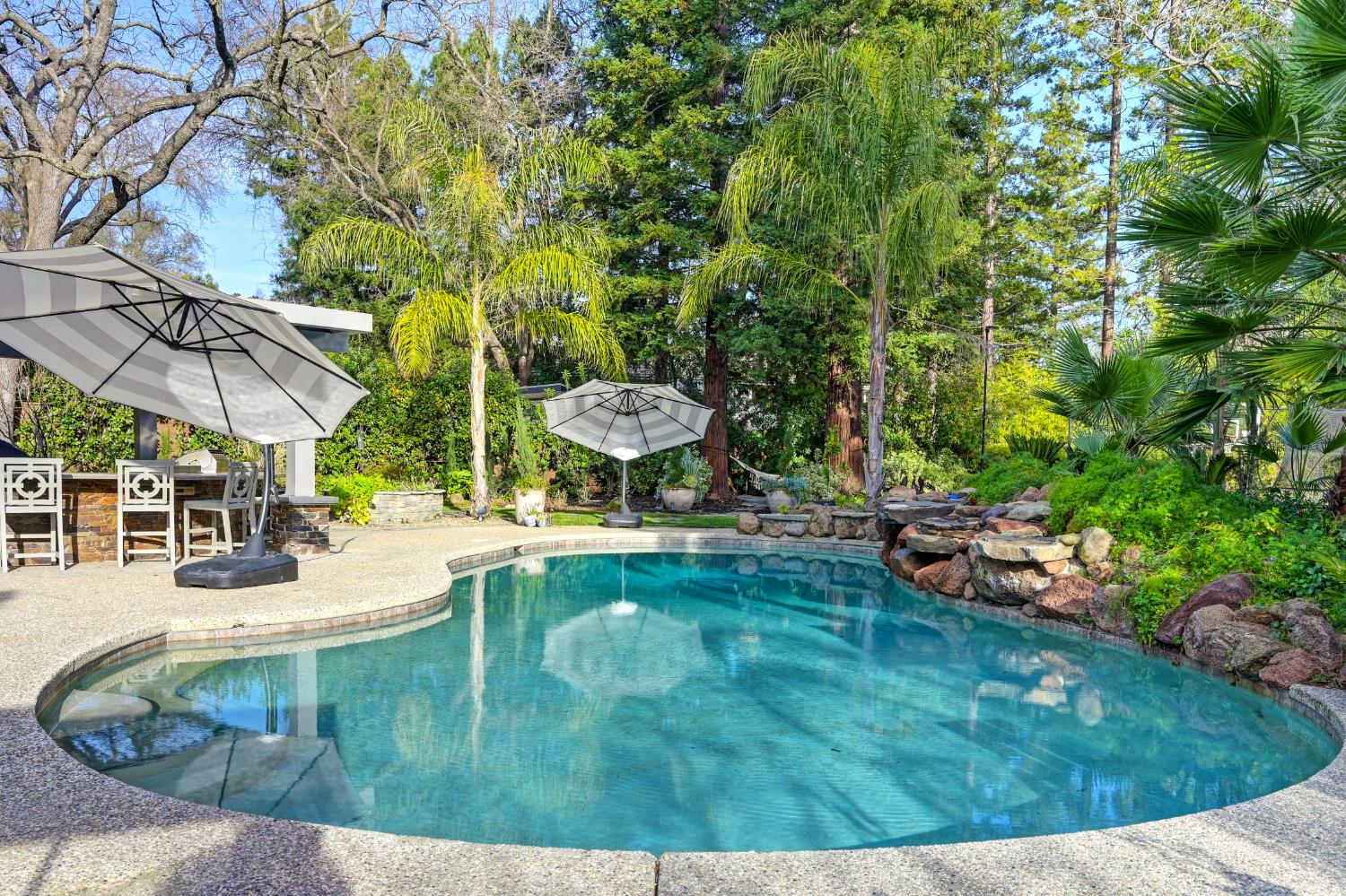 8060 Shelborne Drive