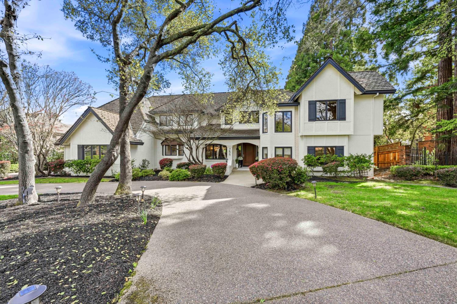 7475 Shelborne Drive