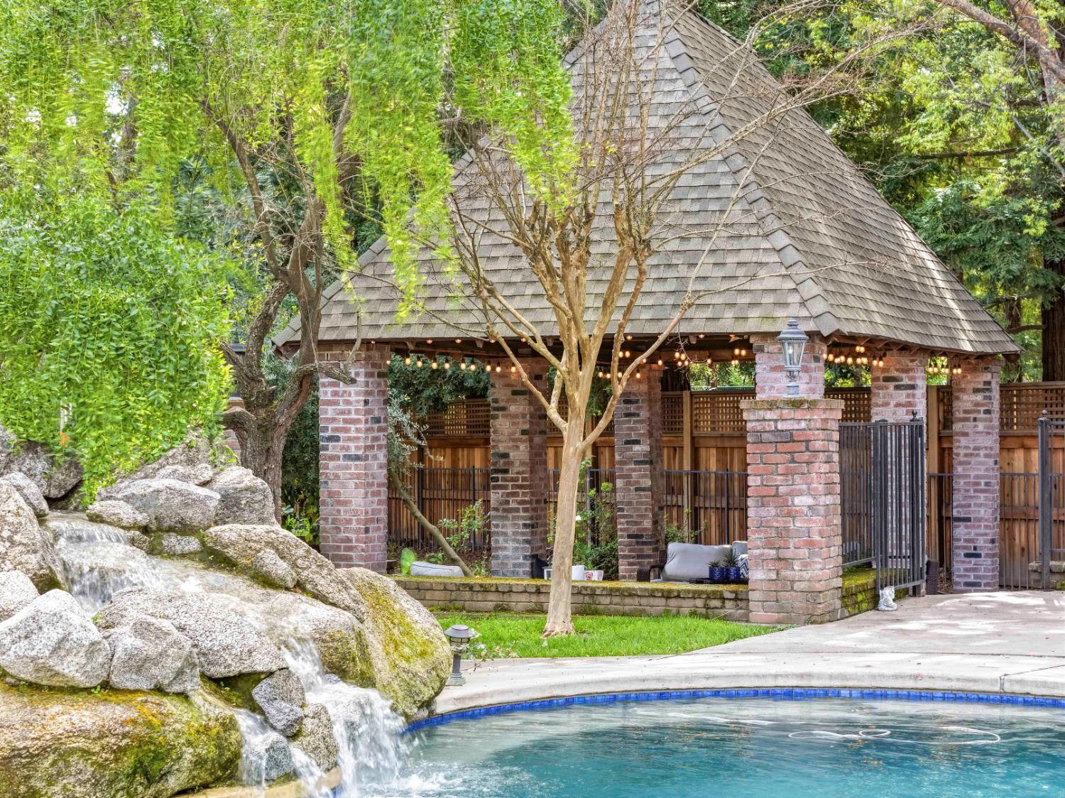 7475 Shelborne Drive