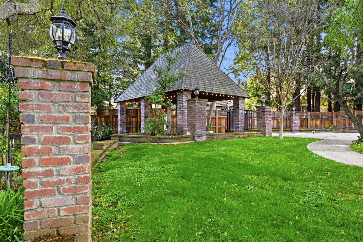 7475 Shelborne Drive