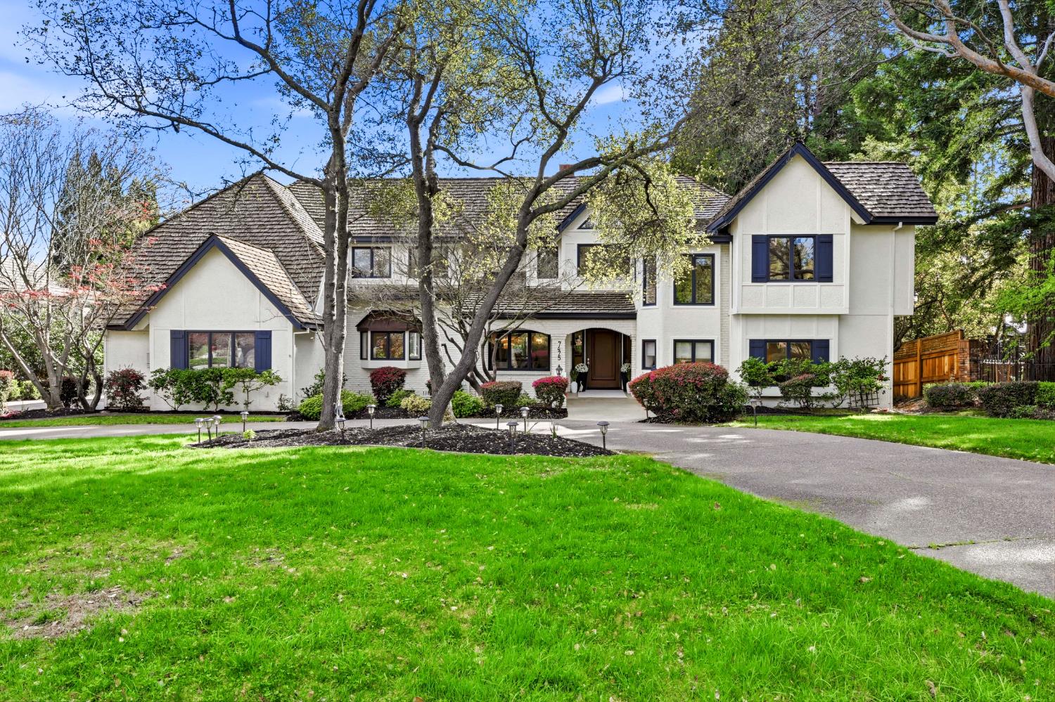 7475 Shelborne Drive