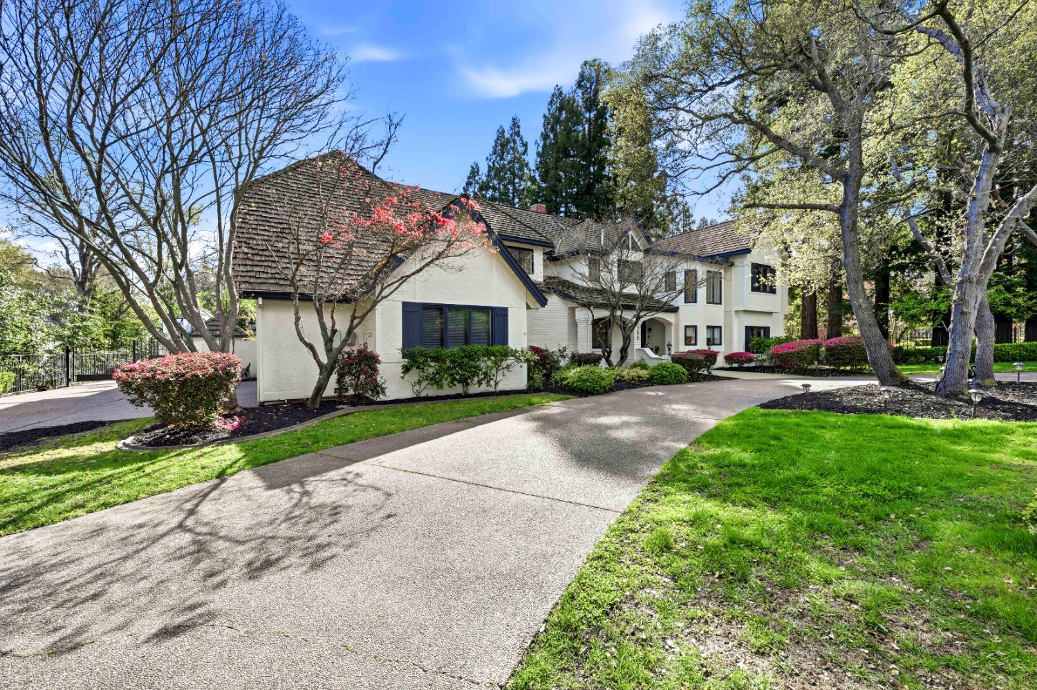 7475 Shelborne Drive