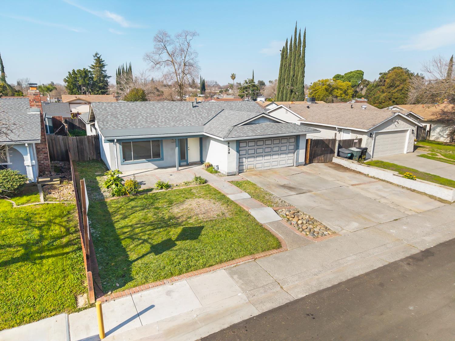 6439 Villa Drive