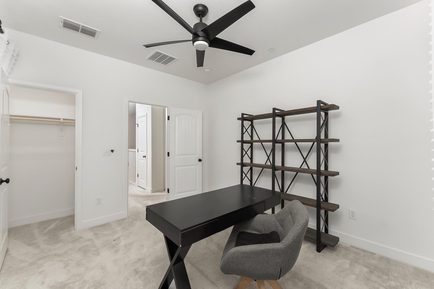 5520 Twin Bridges Loop