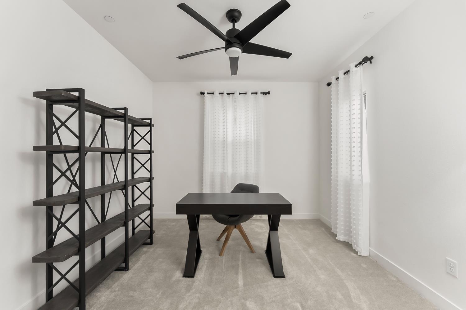 5520 Twin Bridges Loop