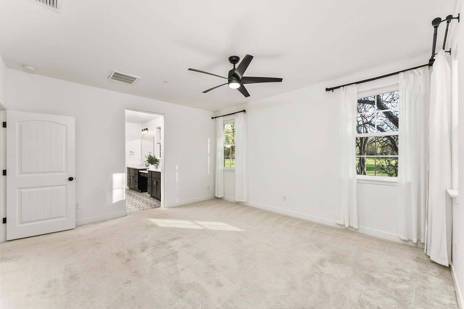 5520 Twin Bridges Loop