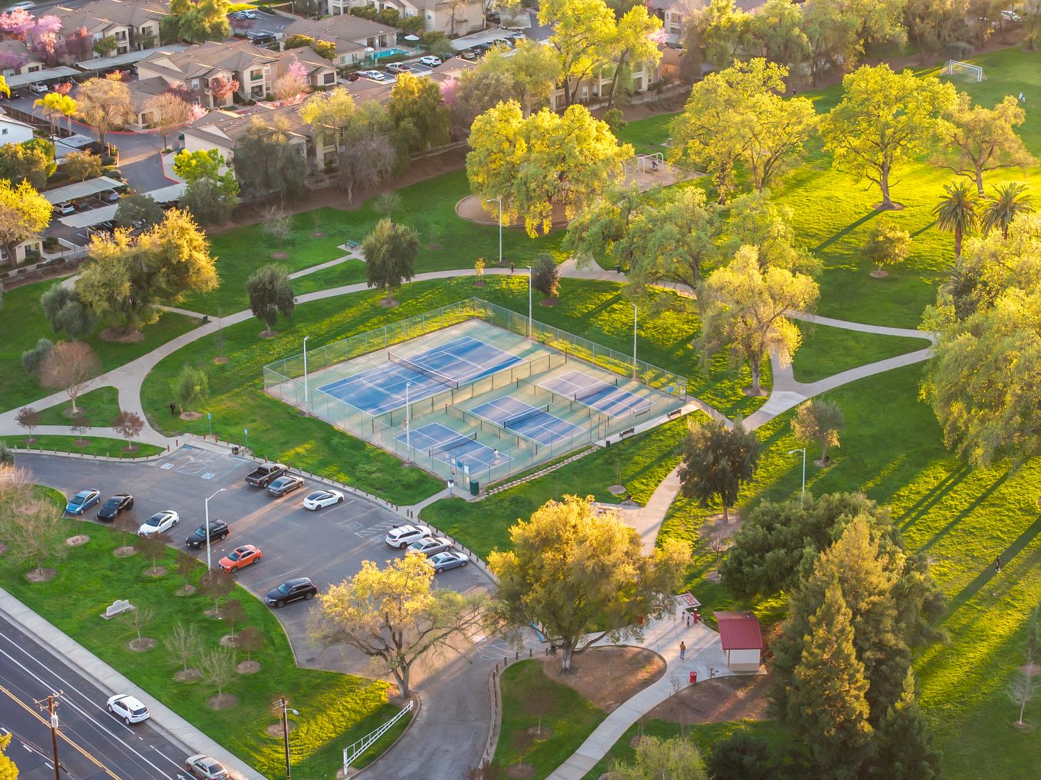 5520 Twin Bridges Loop