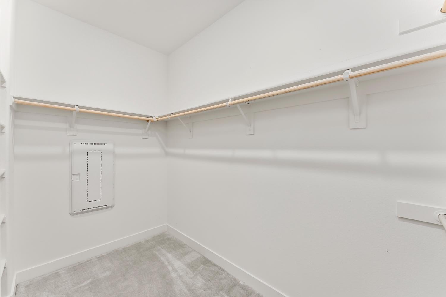 5520 Twin Bridges Loop