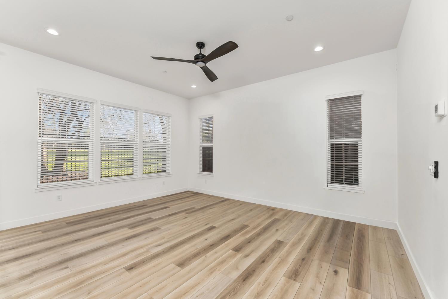 5520 Twin Bridges Loop