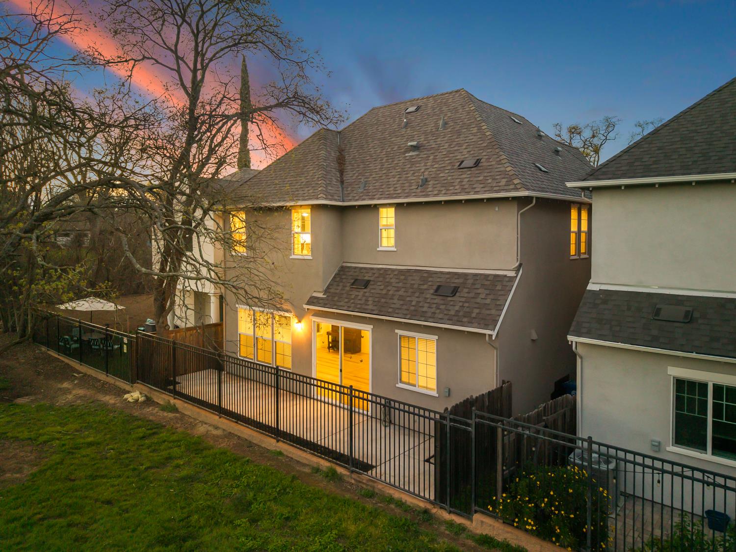 5520 Twin Bridges Loop