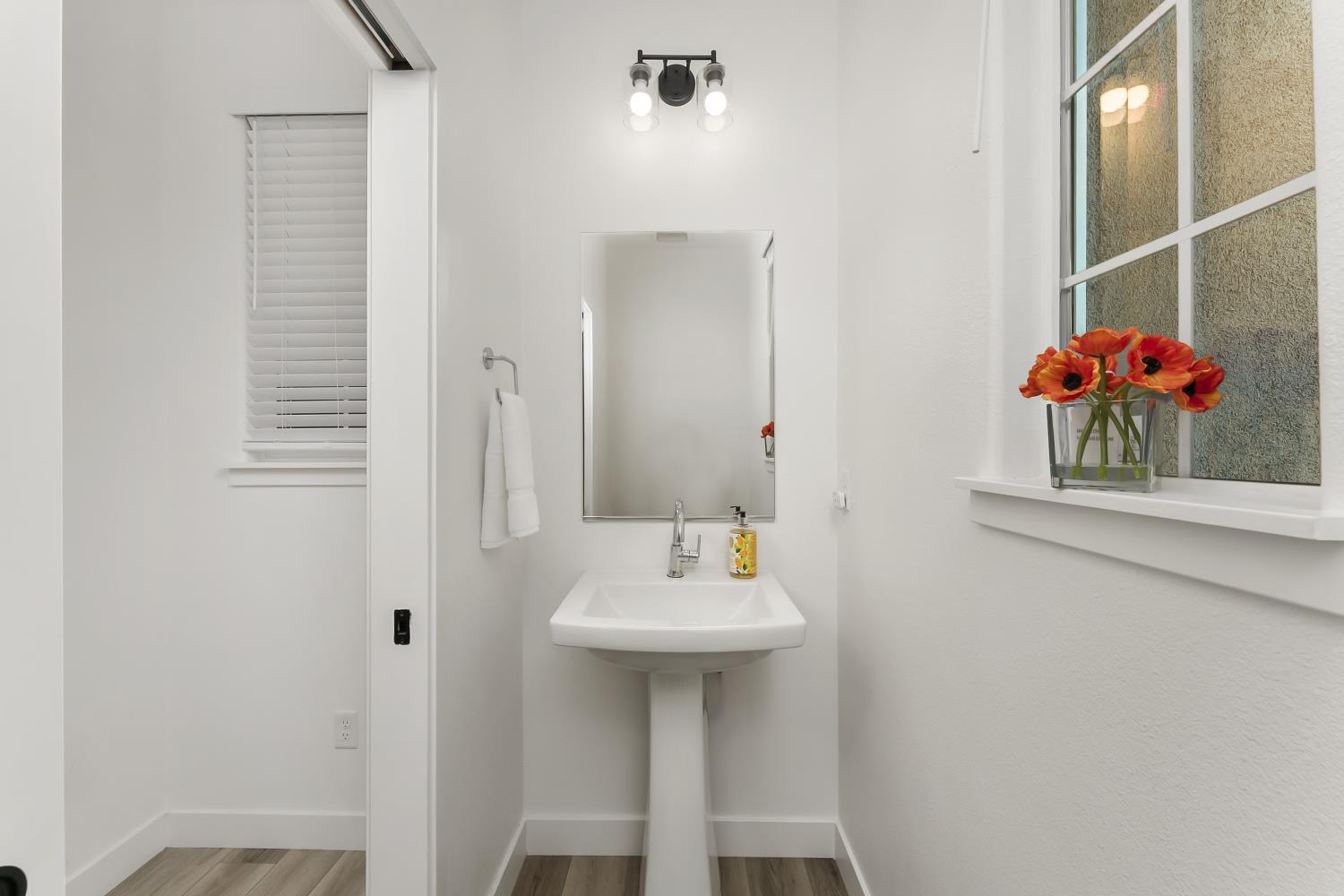 5520 Twin Bridges Loop