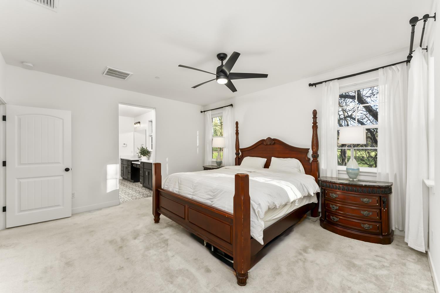 5520 Twin Bridges Loop