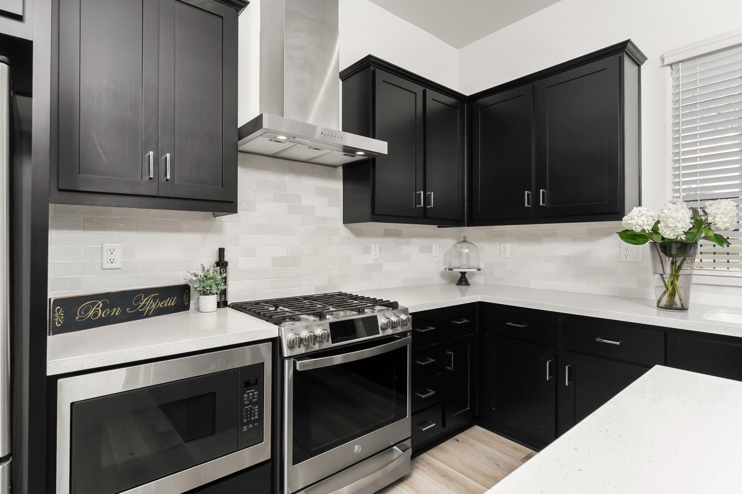 5520 Twin Bridges Loop