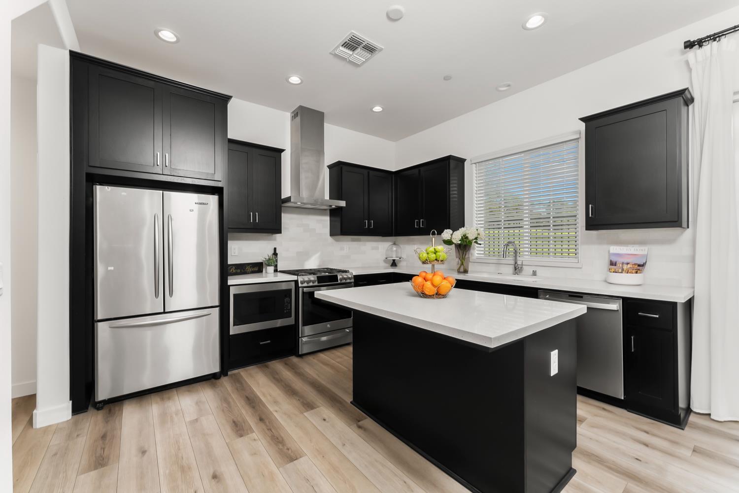 5520 Twin Bridges Loop