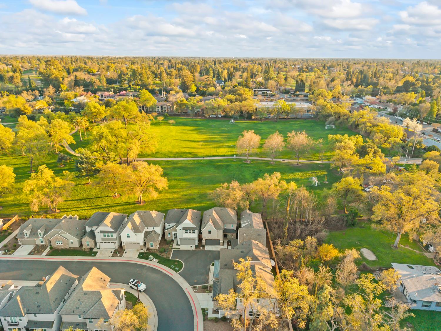 5520 Twin Bridges Loop