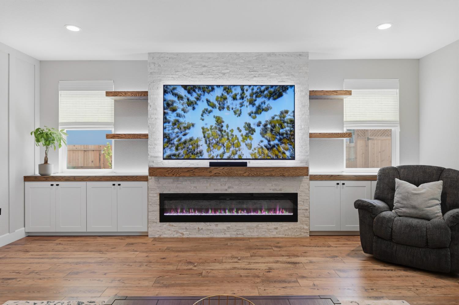 841 Rosette Court