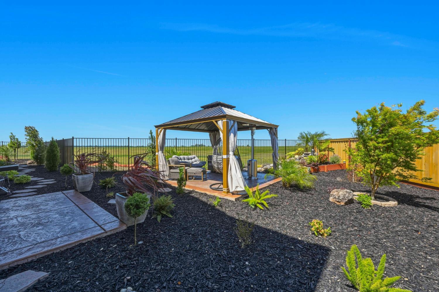 841 Rosette Court