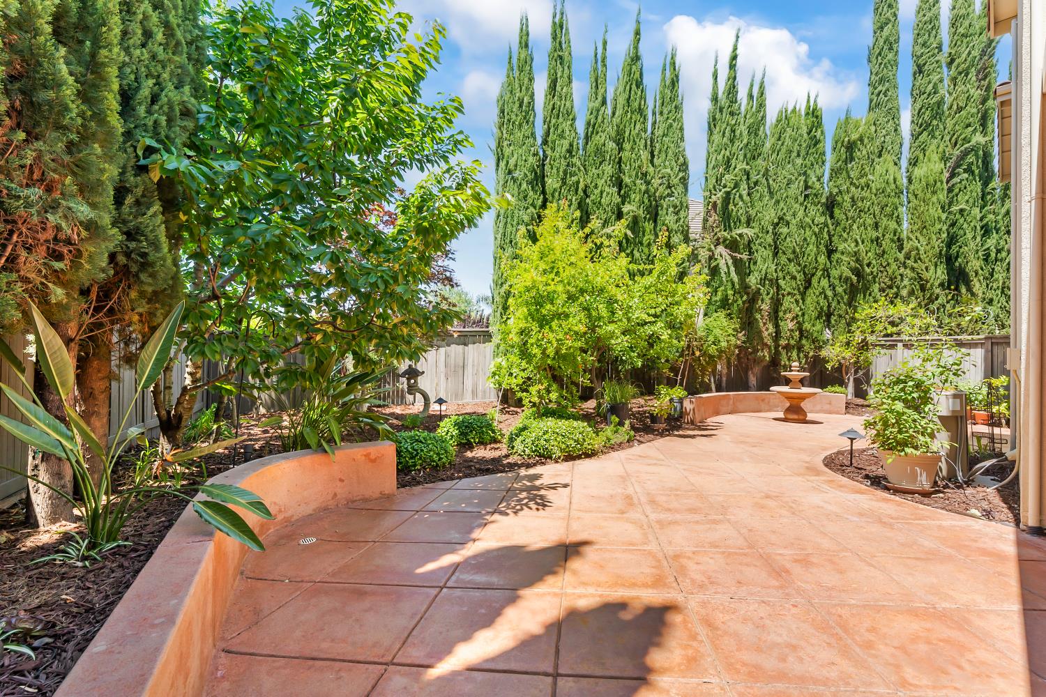 116 Wolf River Court