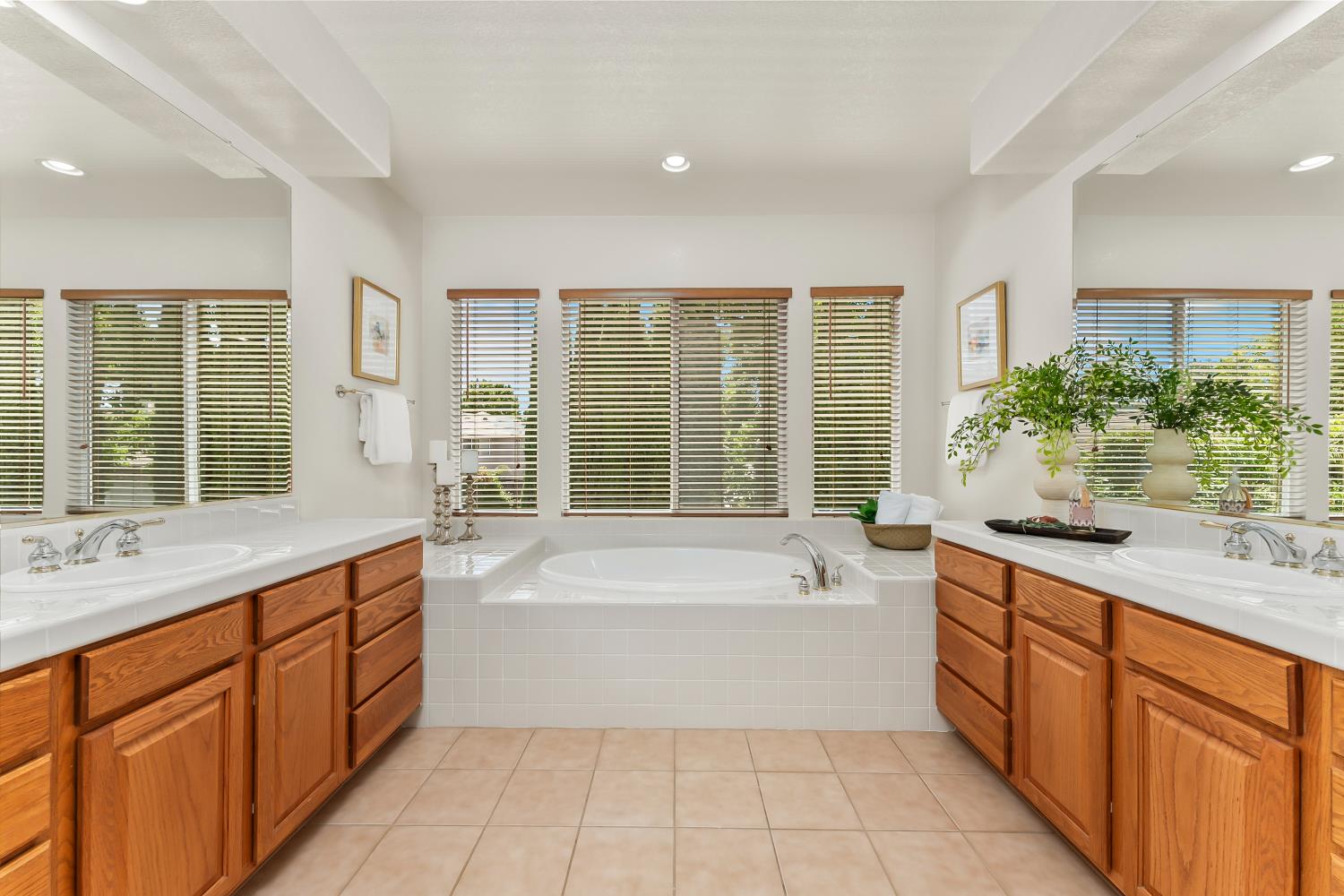 116 Wolf River Court