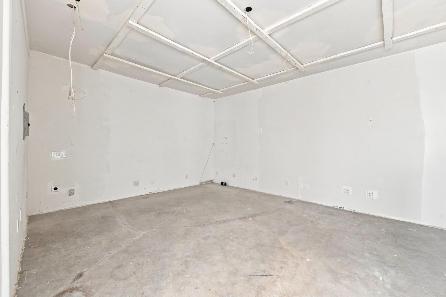 2681 Cable Road