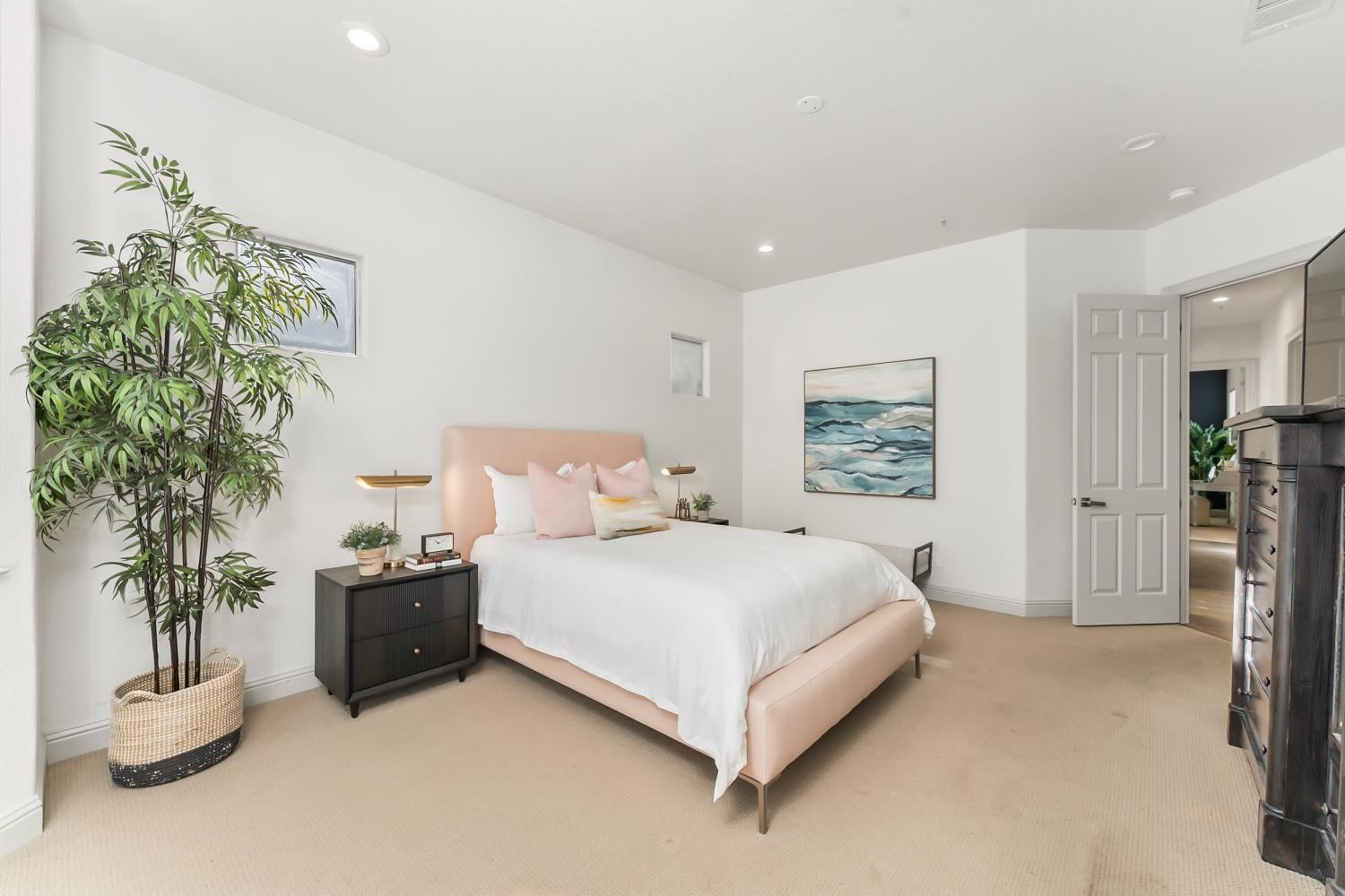 4704 Gatwick Court