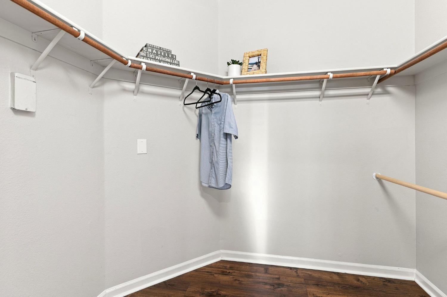 7515 Sheldon Road 14103