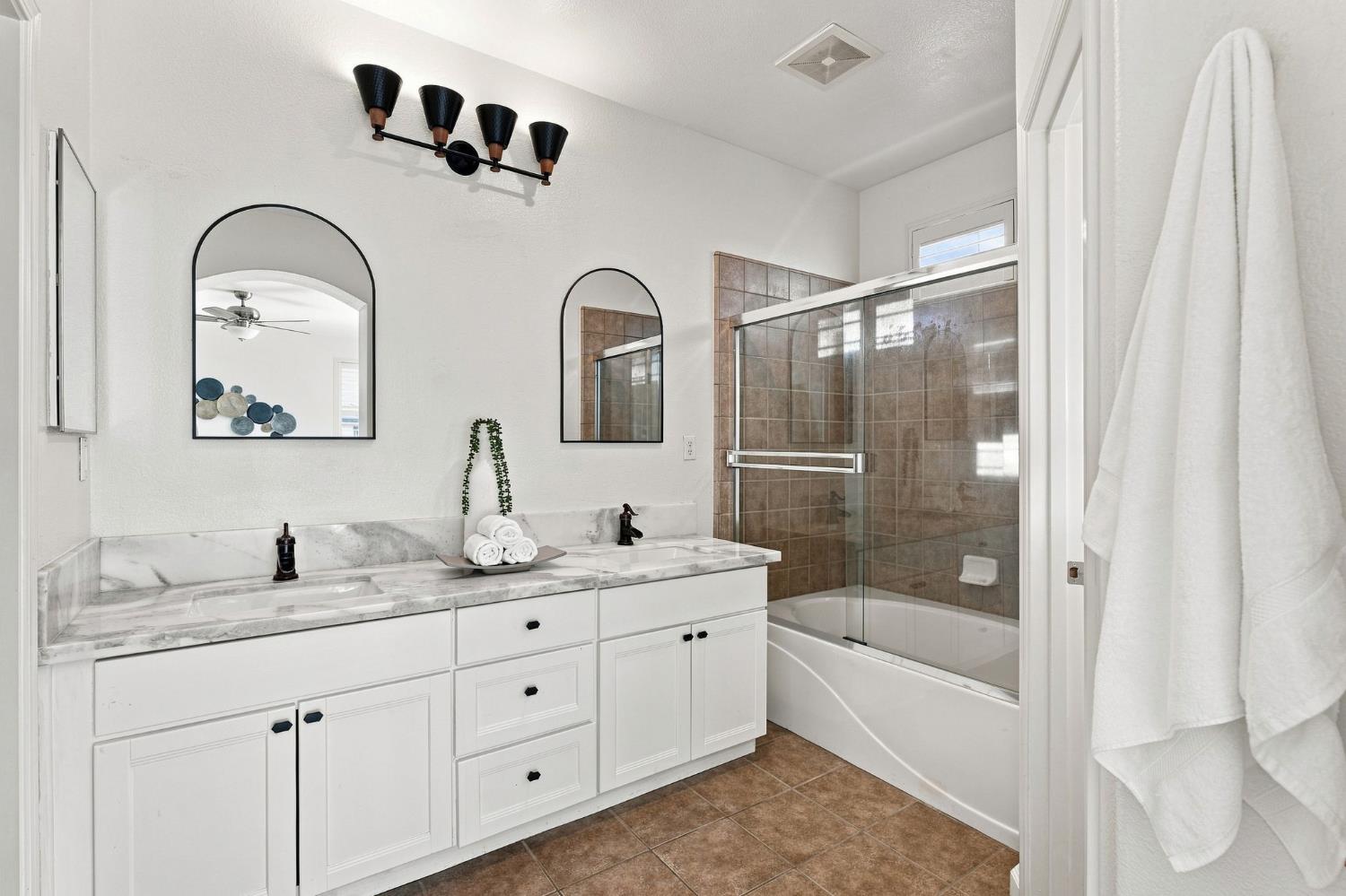 7515 Sheldon Road 14103
