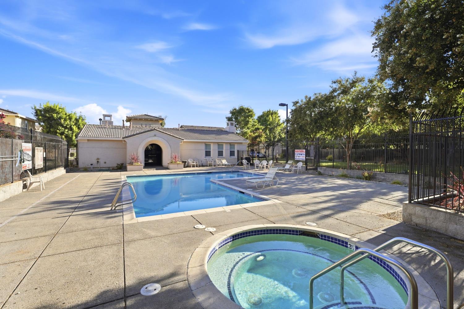 7515 Sheldon Road 14103