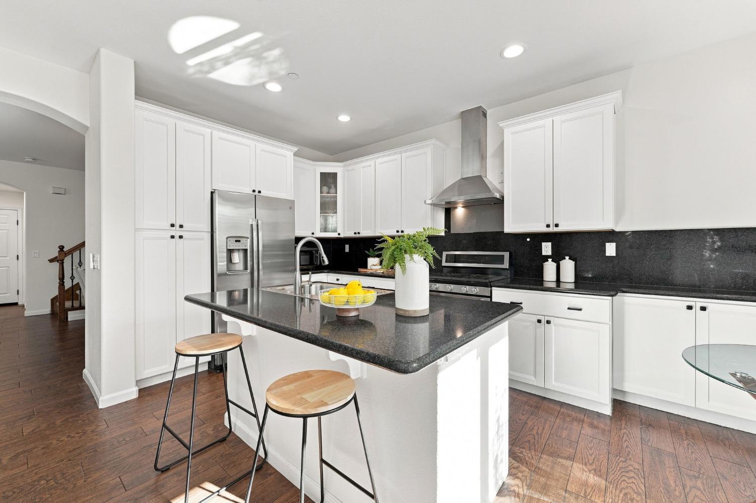 7515 Sheldon Road 14103