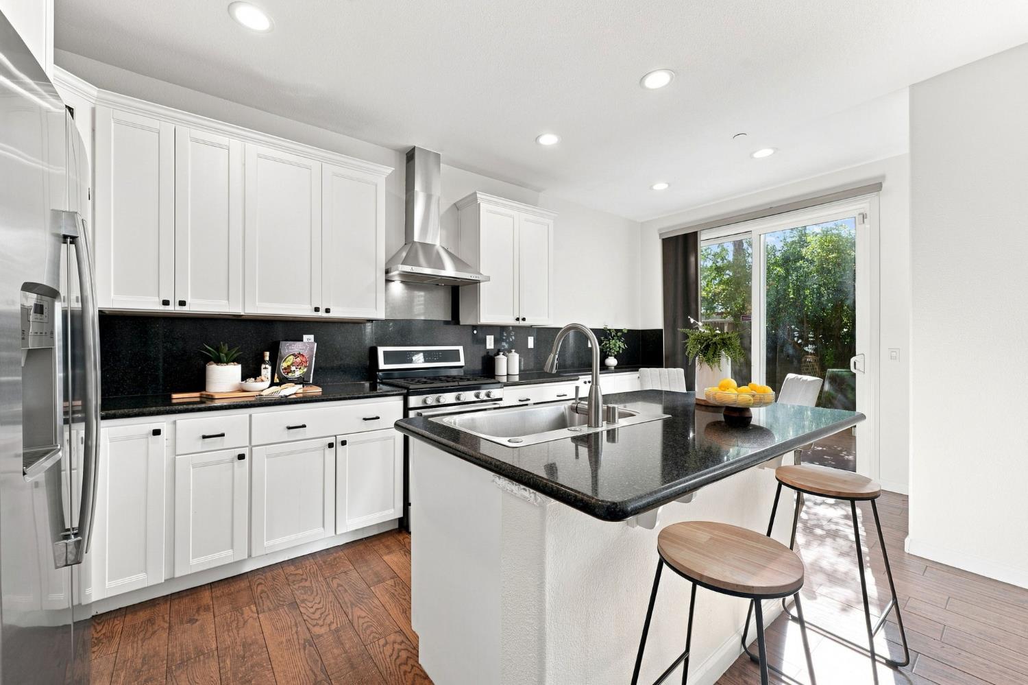 7515 Sheldon Road 14103