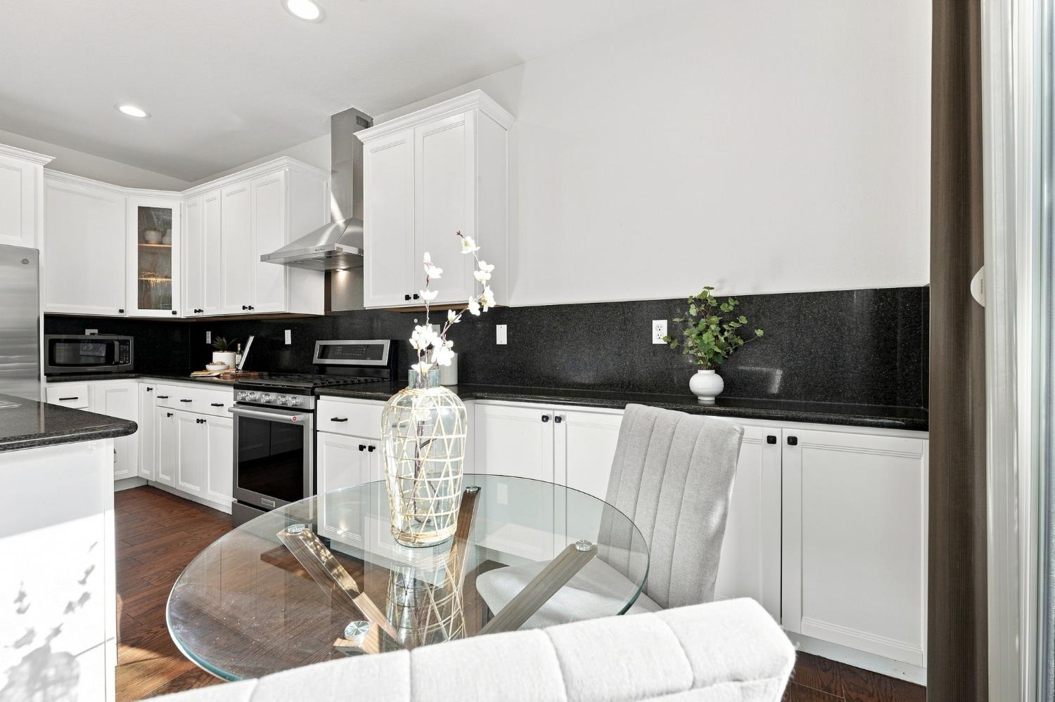 7515 Sheldon Road 14103