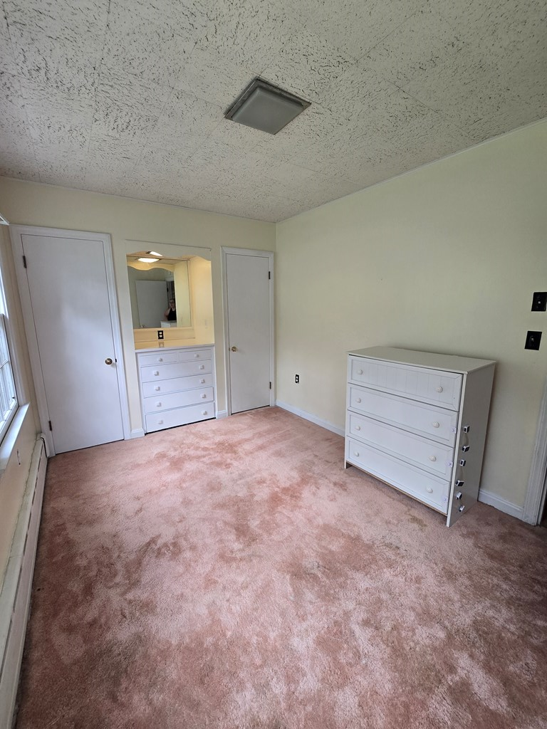 73 High St