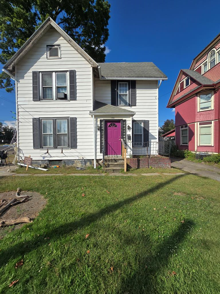 206 Hayden