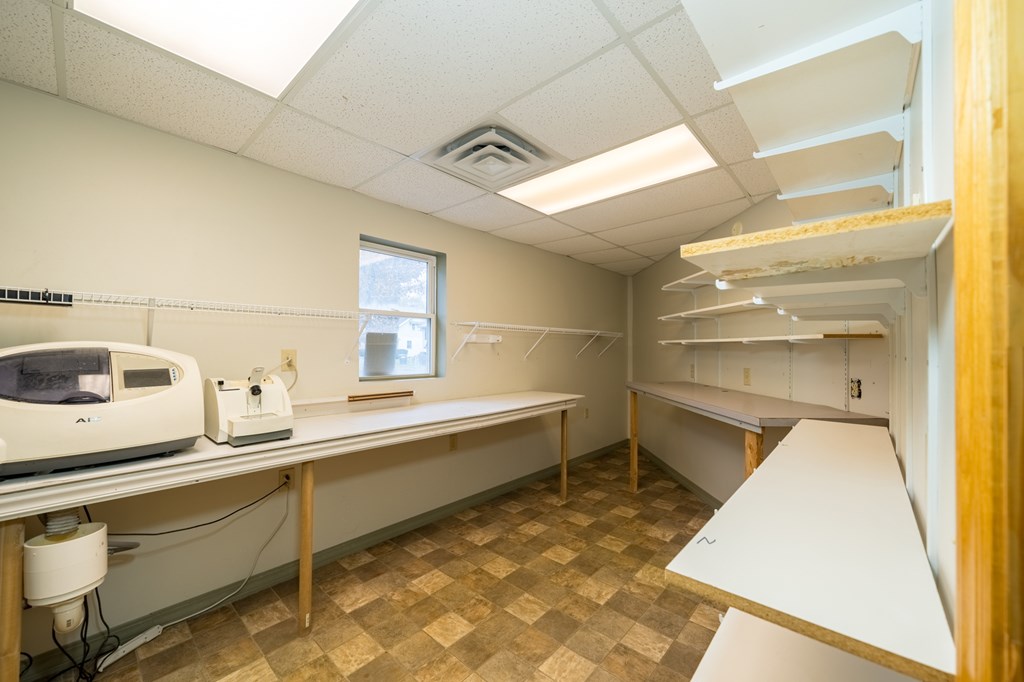 523 S Main St, Athens