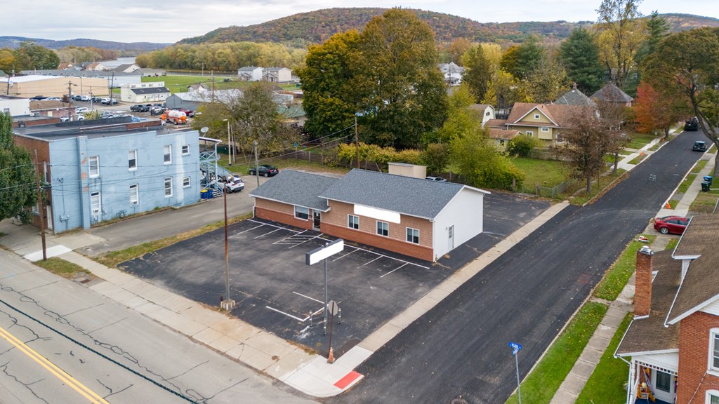 523 S Main St, Athens