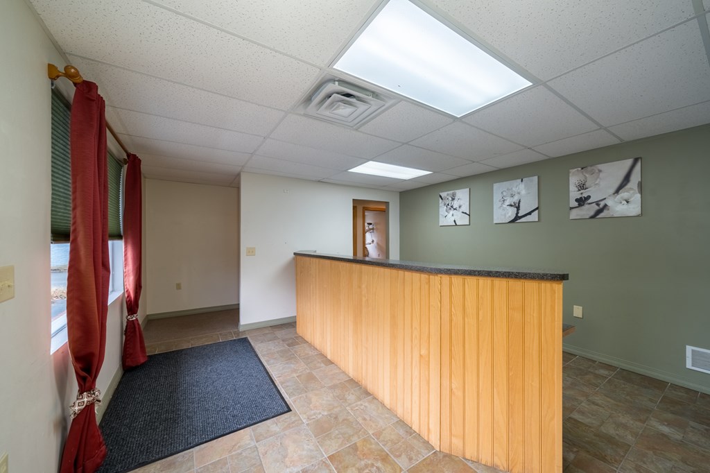 523 S Main St, Athens