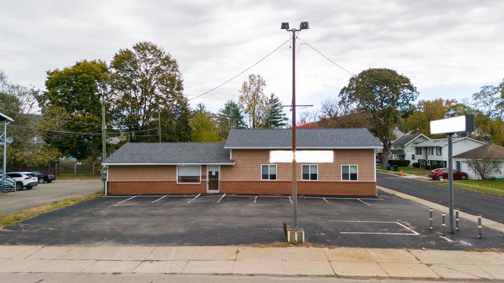 523 S Main St, Athens