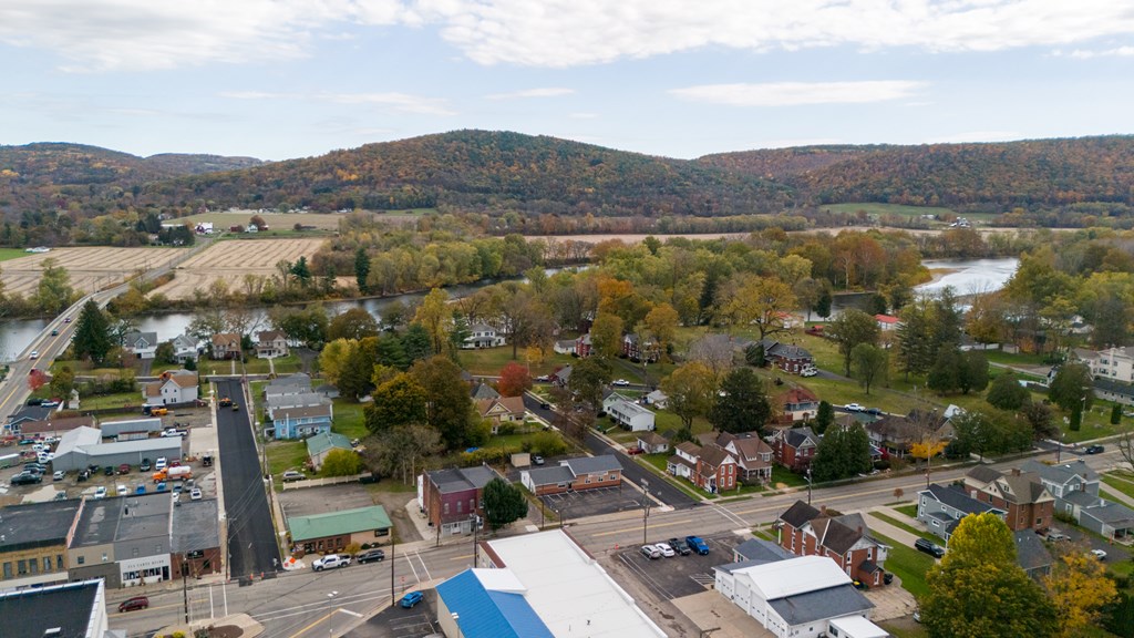 523 S Main St, Athens