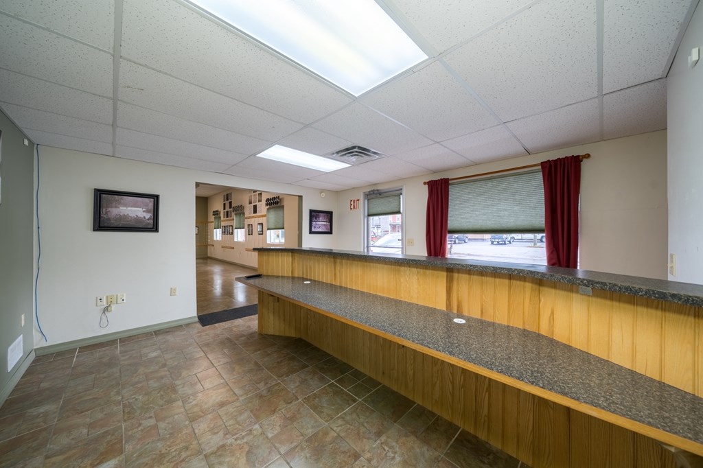 523 S Main St, Athens