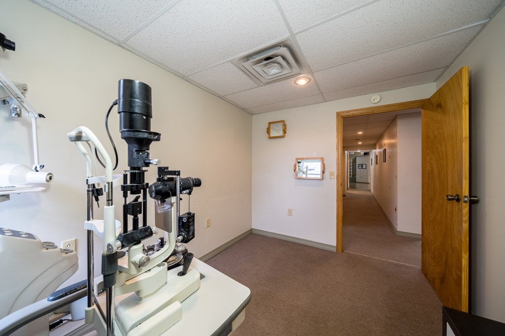 523 S Main St, Athens