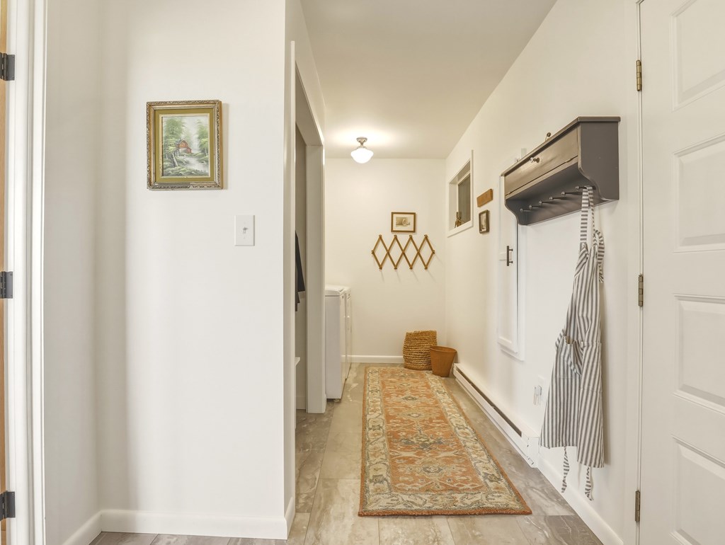 1383 Orange Hill