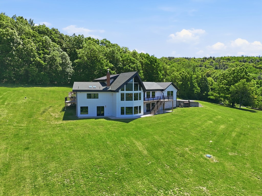 1383 Orange Hill