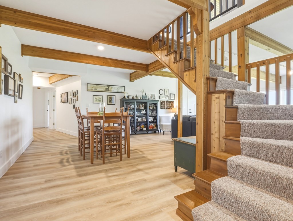 1383 Orange Hill