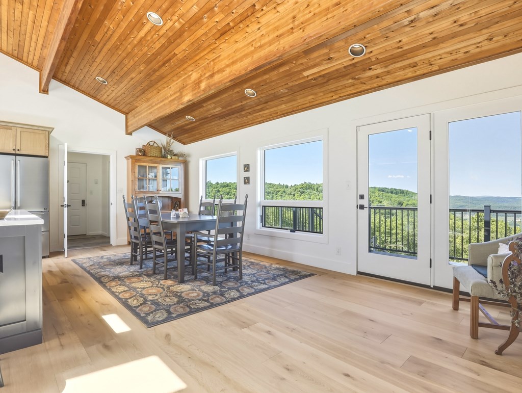 1383 Orange Hill
