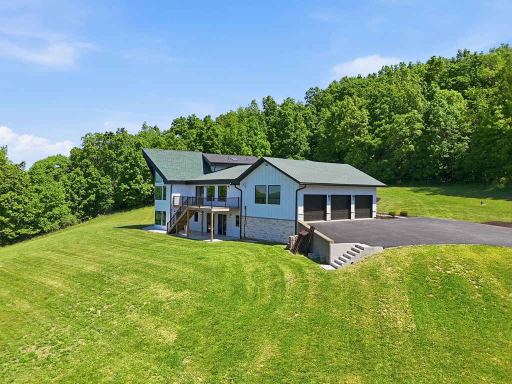 1383 Orange Hill